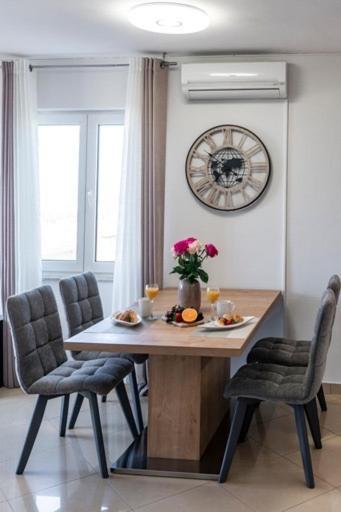 Goldensky New Apartment Дубровник Экстерьер фото